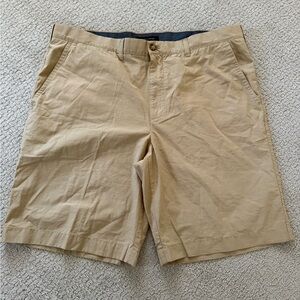 Tommy Hilfiger Mens 10" Shorts Brown Chino 100% Cotton Size 40 Lightweight